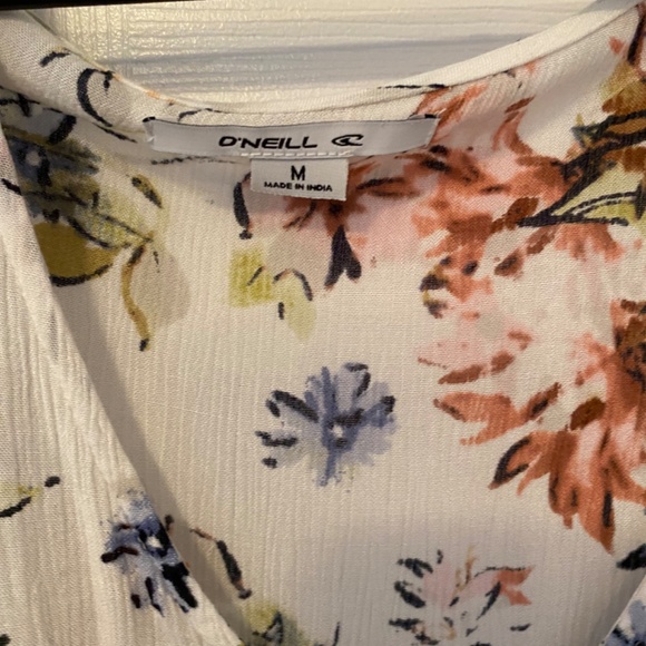 Flattering Top - Picture 2 of 2